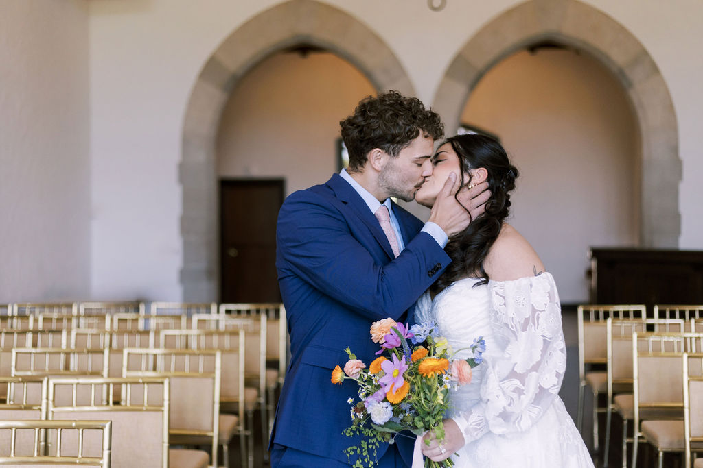 couple at Oakwood Country Club wedding