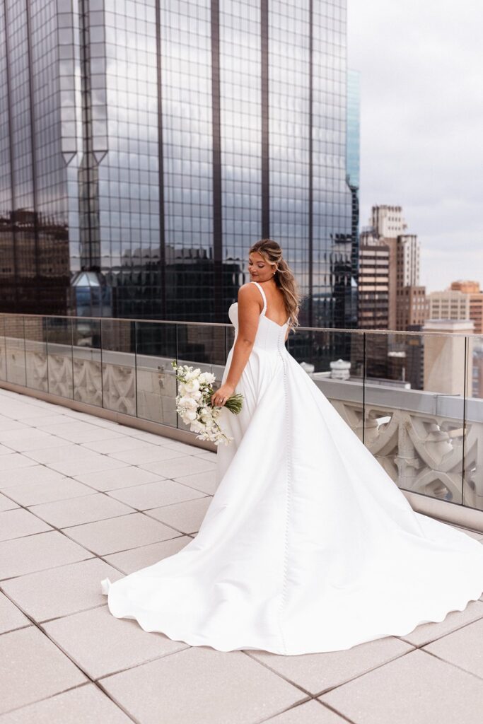 bridal portraits on Hotel KC rooftop