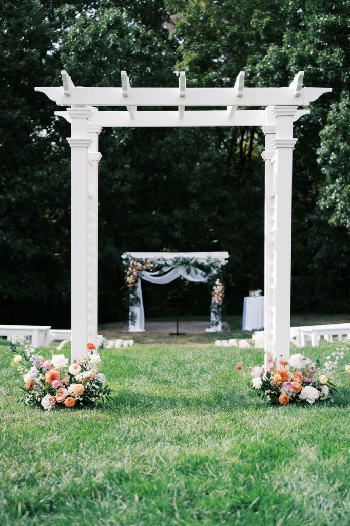 floral ceremony arbor in the terrace at countryside chalet