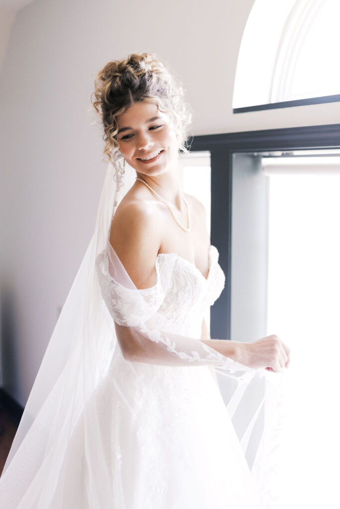 bridal portraits in the chalet at countryside chalet