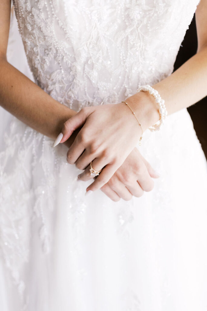 bridal portraits in the chalet at countryside chalet