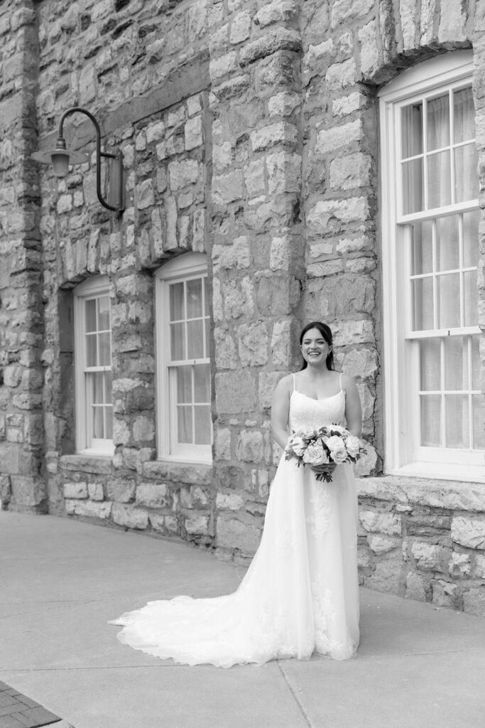 bridal portraits outside of Stone Manor