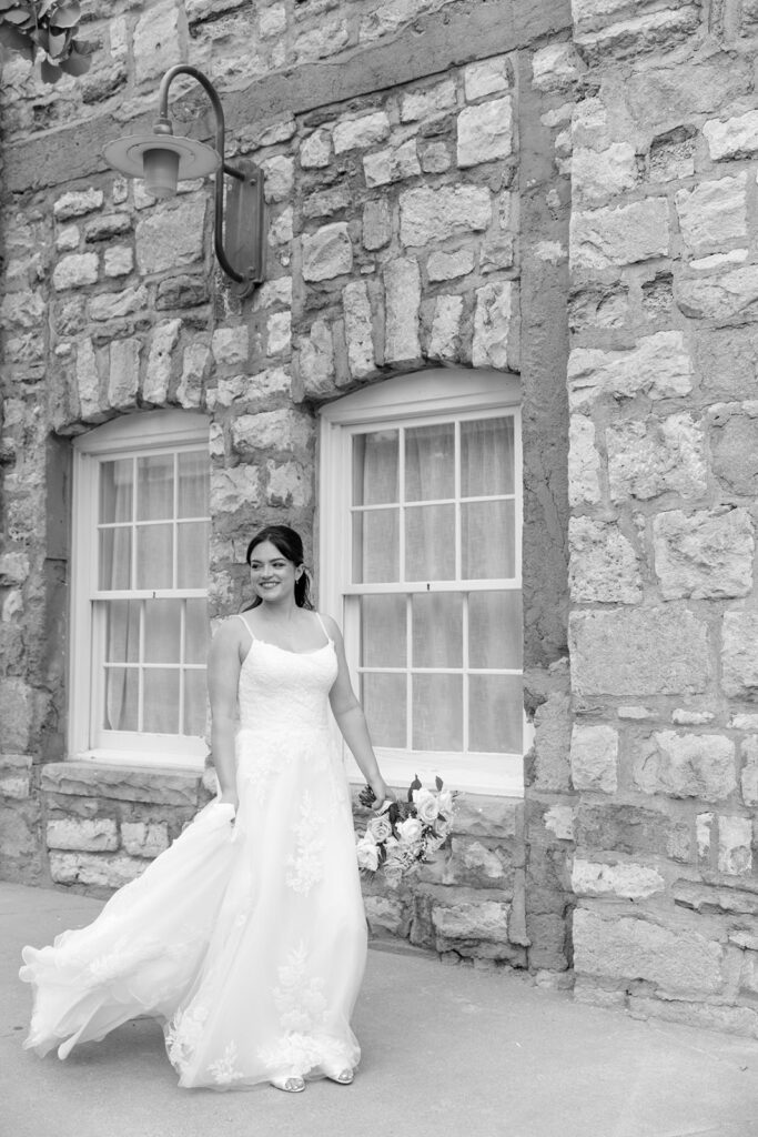 bridal portraits outside of Stone Manor